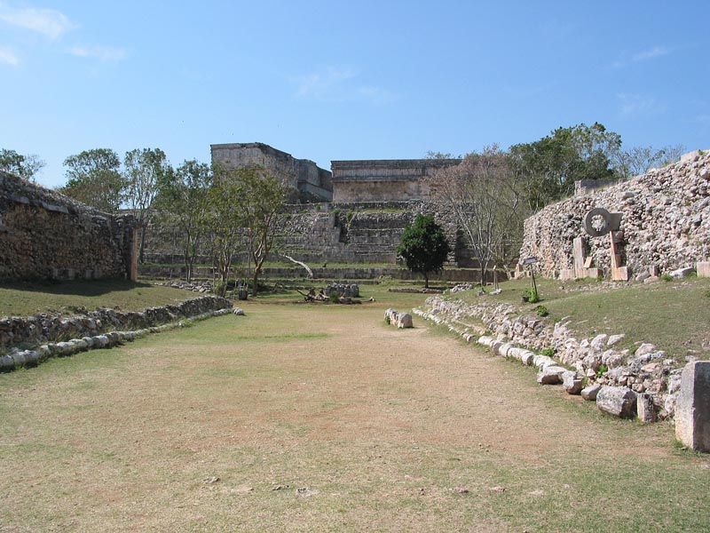uxmal-anillo-de-pelota-582