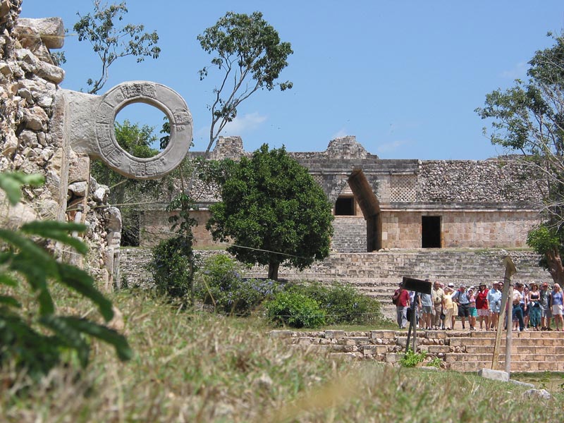 uxmal-anillo-de-pelota-663