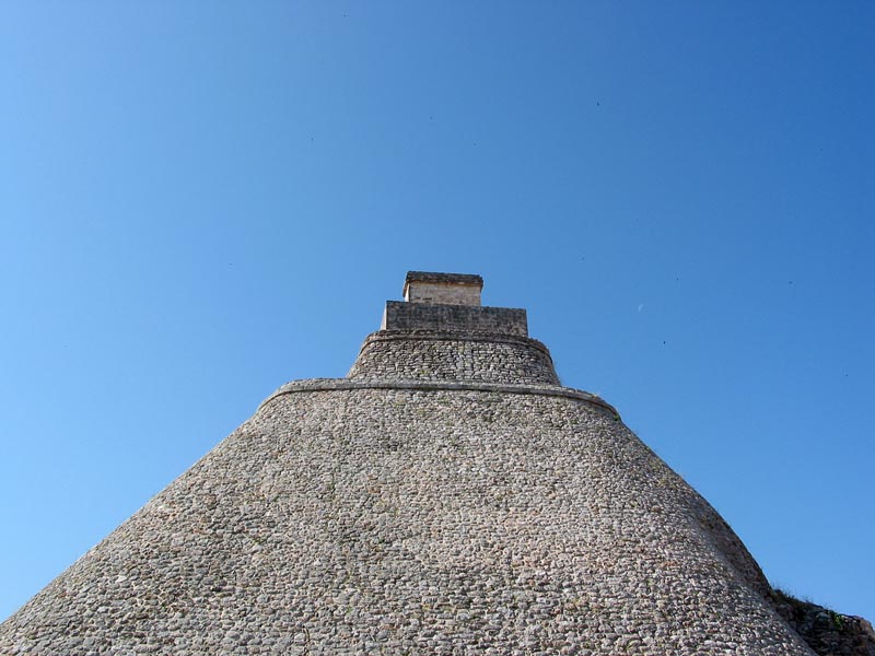 uxmal-casa-del-adivino-496
