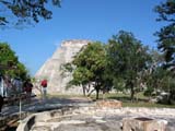 uxmal-paraguas-entrada-486