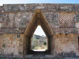 uxmal-puerta-574