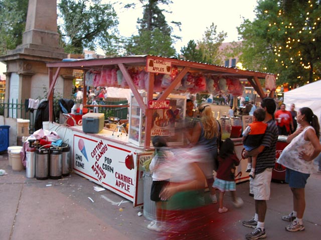 fiesta-plaza-stands-009