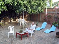 jardin-sentando_1353