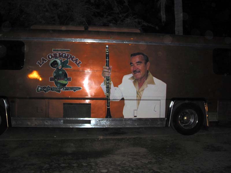 fiesta_banda_bus_1598
