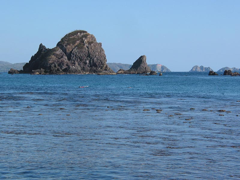 tenacatita_playa_rocas0008