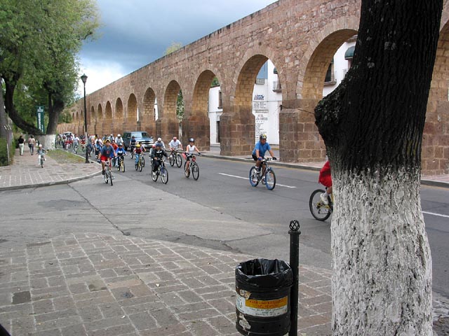 morelia-acueducto-bicicletas-132