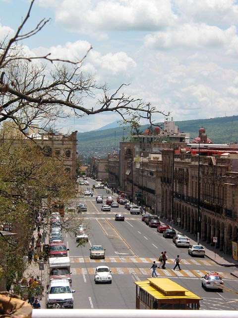morelia-avenida-madero-oriente-001