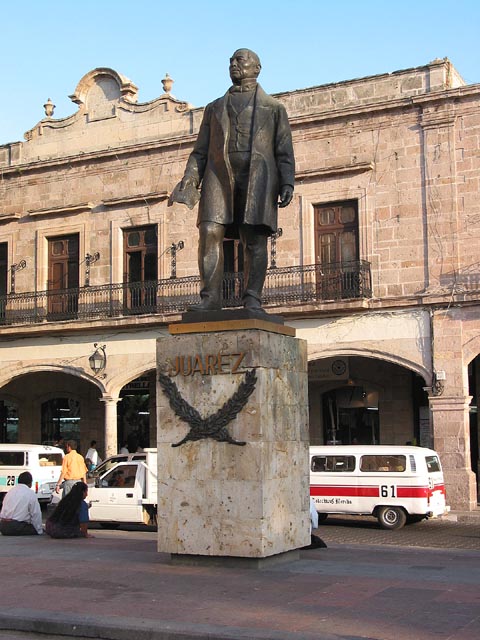 morelia-juarez-at-cathedral-131