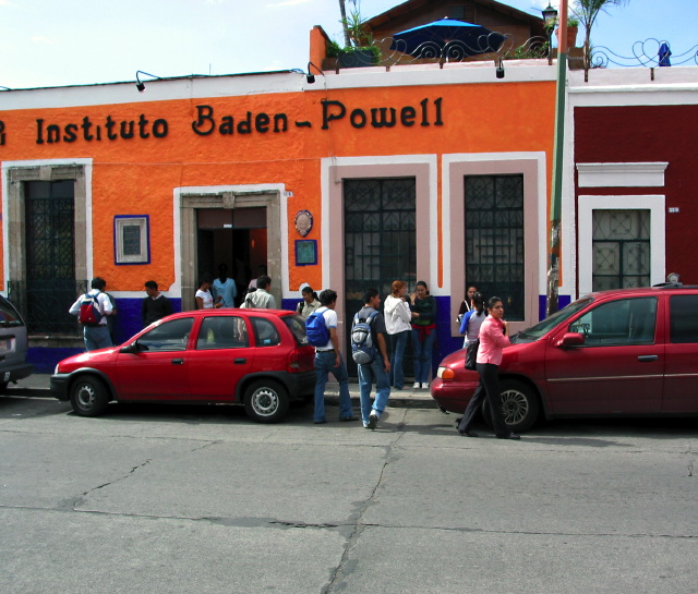 morelia04-escuela-cal#F2FC.jpg