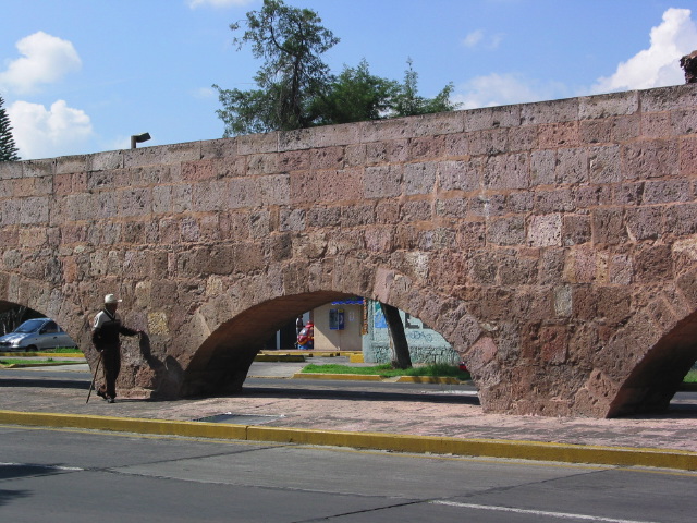 morelia04-gente-acued#F2FE.jpg