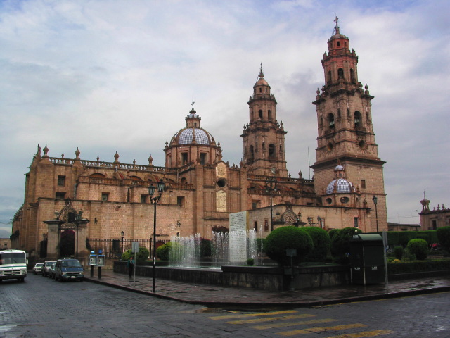 morelia04-catedral_2902.jpg