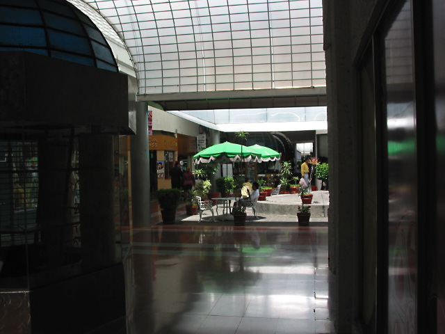 morelia04-aurrera-mall_2_5.jpg