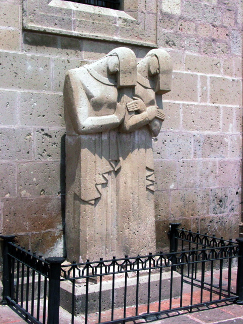 morelia04-estatua-cat#F_12.jpg