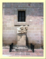 morelia04-estatua-catedral_3050.jpg