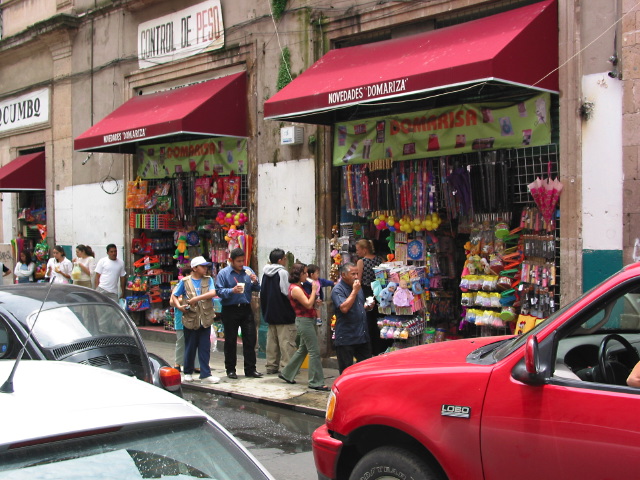 morelia04-calle-tienda_294.jpg