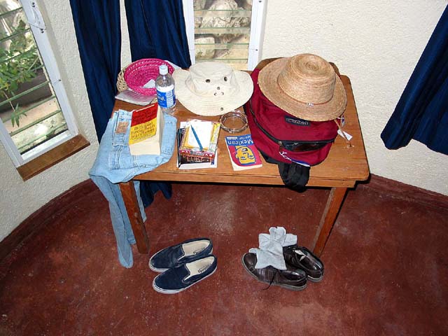 zanzibar-table-in-room-0171