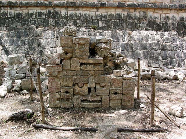 chchen-itza-2-of-3-0367
